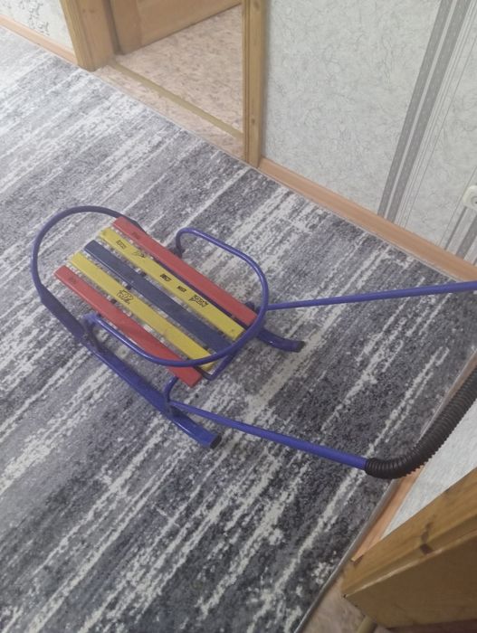 Продам санки ...