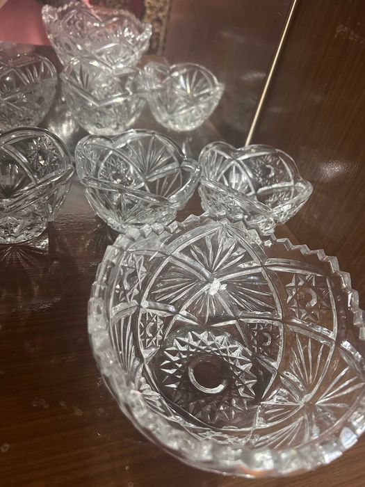 Продам хрустальные вазы и конфетницы