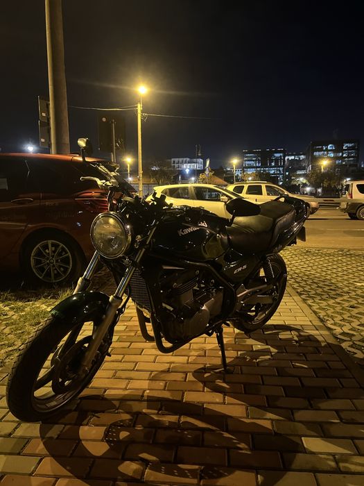 Vand/schimb cu masina ,Kawasaki er5 limitat a2