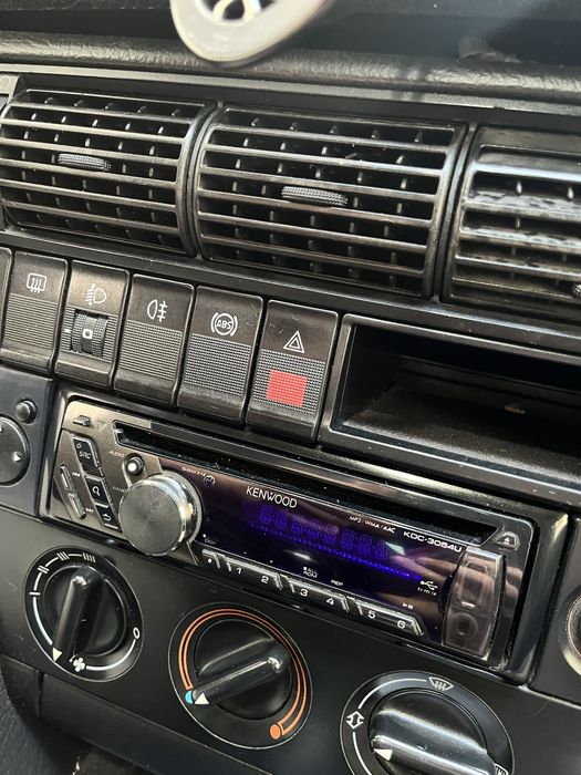 Kenwood KDC-3054U автомагнитола