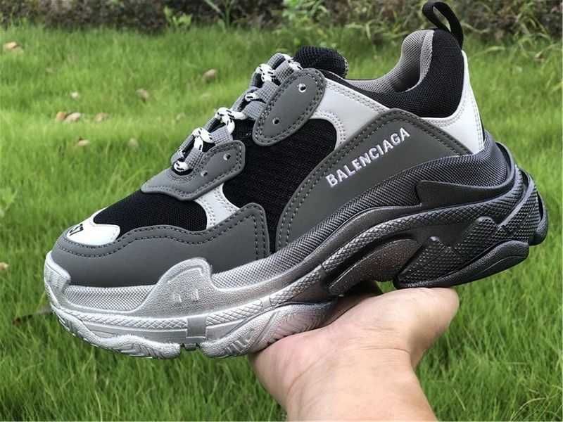 Balenciaga Triple S - Black/Olive/White