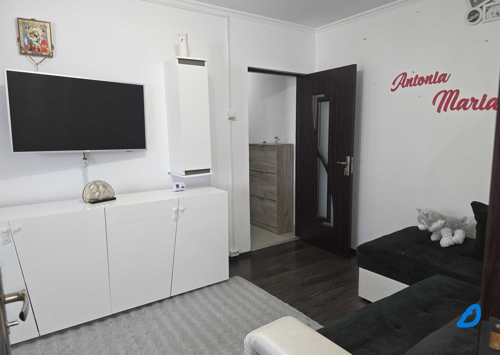 Apartament doua camere micut dar cochet in Nord