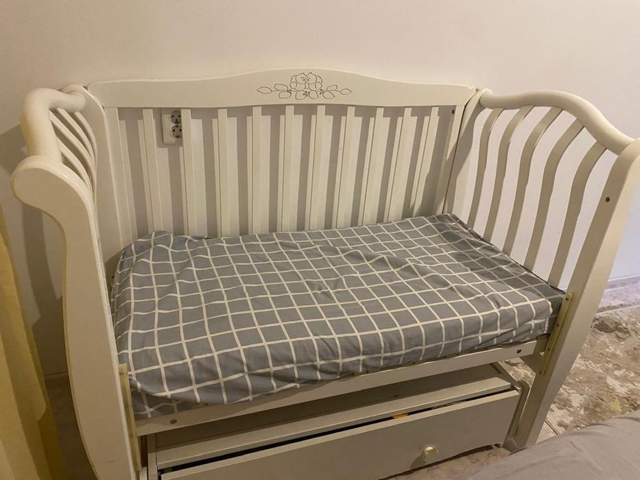 Детская кроватка