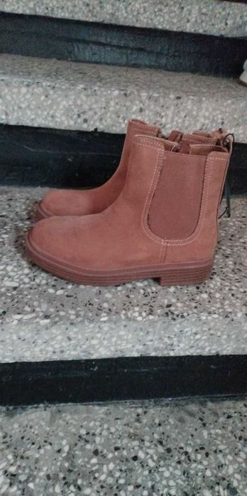 Нови боти за момиче