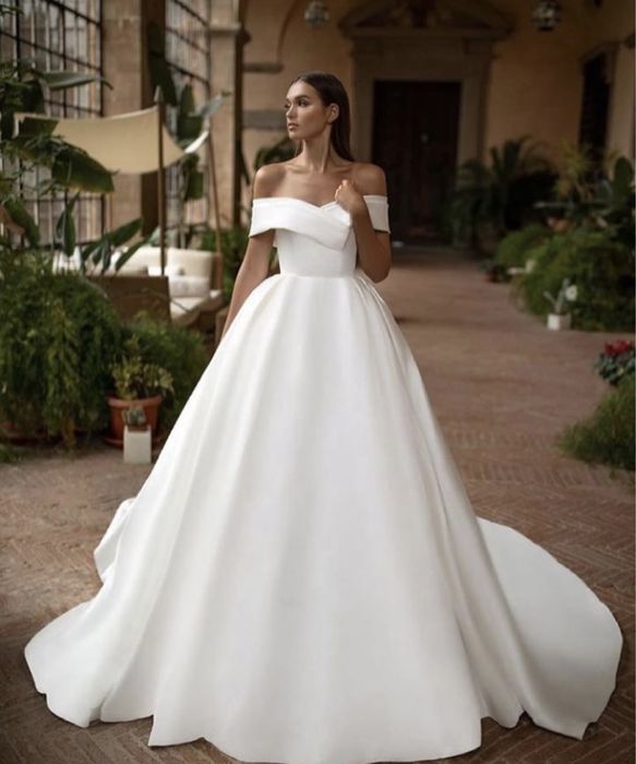 Свадебное платье.