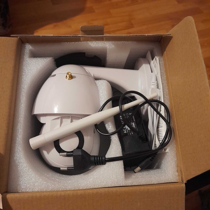 Vând cameră de supraveghere video