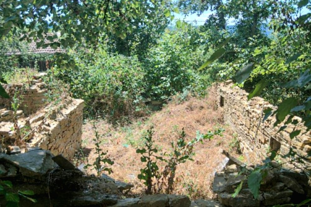 Продава се Парцел в Габрово, Трендафил 1 - 1265 кв.м за 11 €/кв.м - Снимка #1