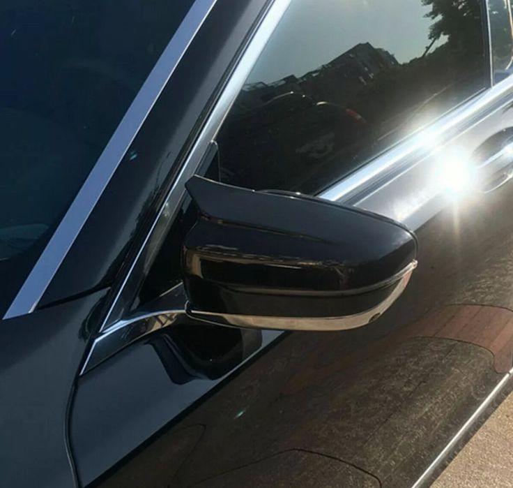 Capace oglinzi BMW Seria 5 G30 G31 model Batman negru lucios