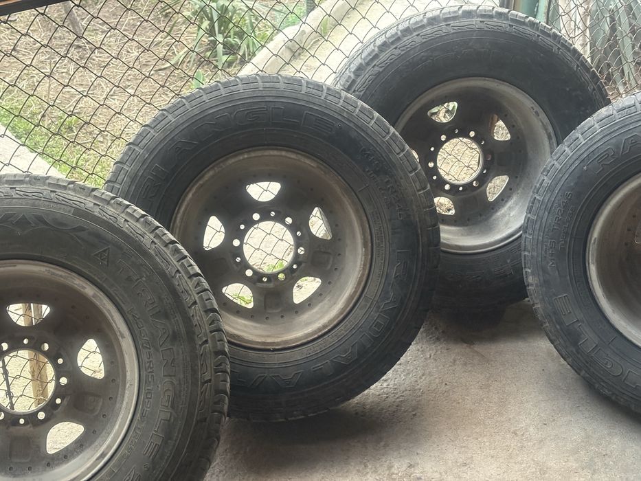 Продам балоны 235/75/15