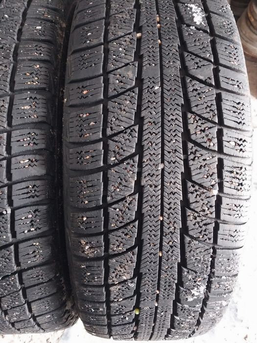 2 шины Triangle Китай 205 65 R15.
