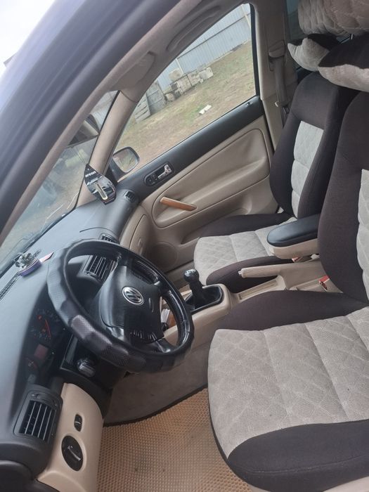 Продам машину Volkswagen Passat B5