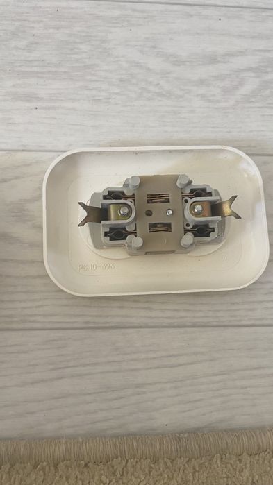 Продам выключатели