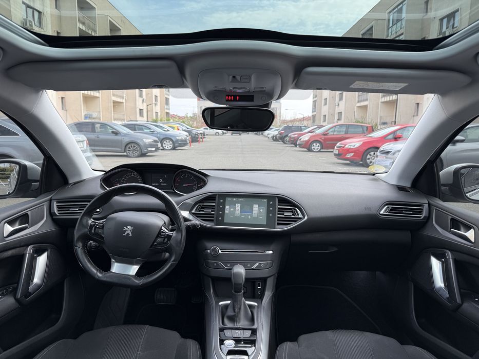 Peugeot 308 - Automat - 2.0 Diesel - Hatchback