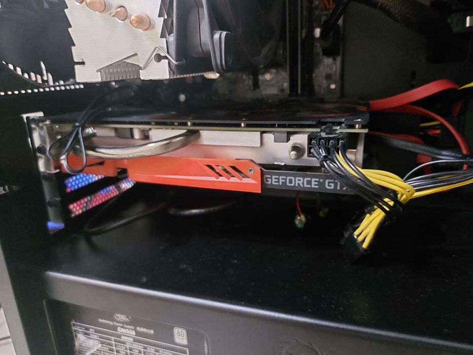 Продам видеокарту GTX 1666 (Colorful)