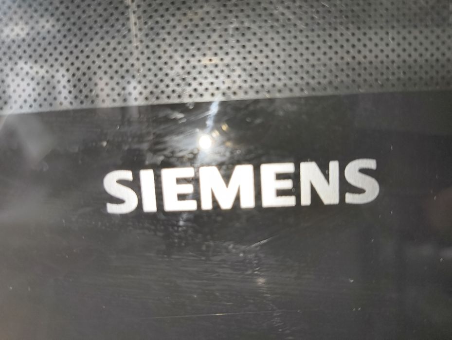 Фурна за вграждане Siemens