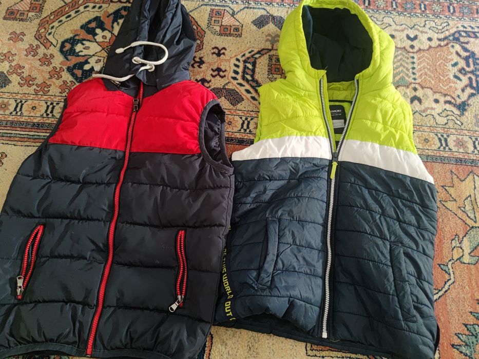 Продавам детски дрехи за момчета