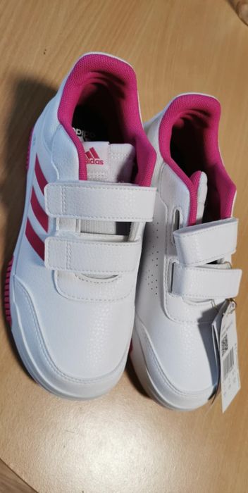 Нови маратонки adidas 36 ,5