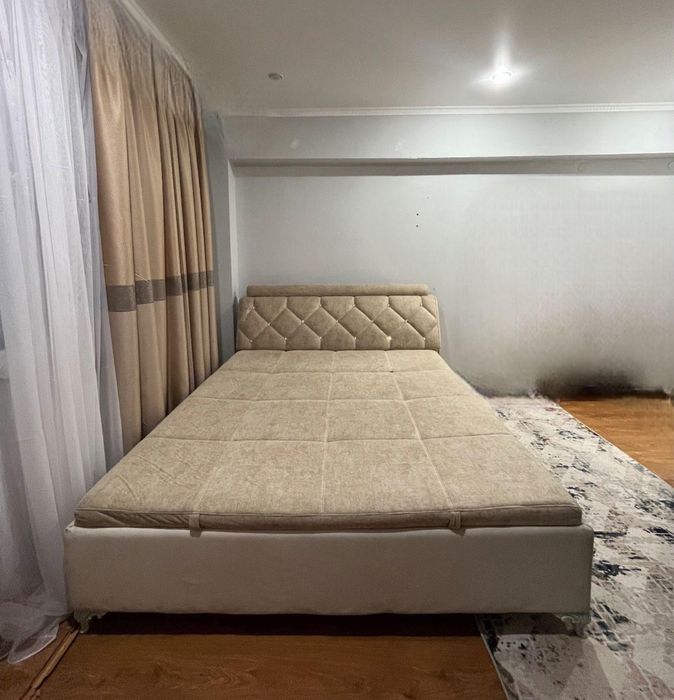 Спальный кровать