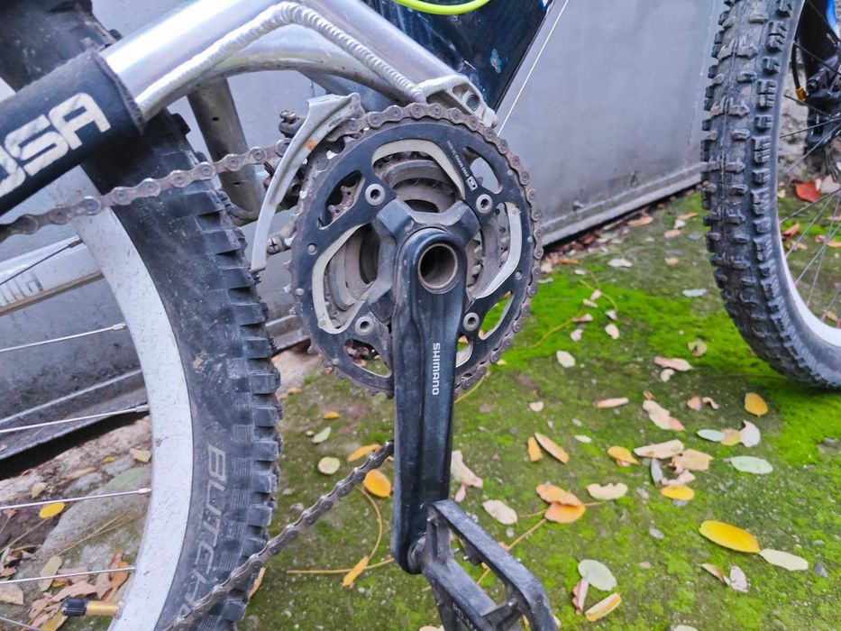 Продавам карбонов велосипед Scott Team Issues 26 цола Мекица