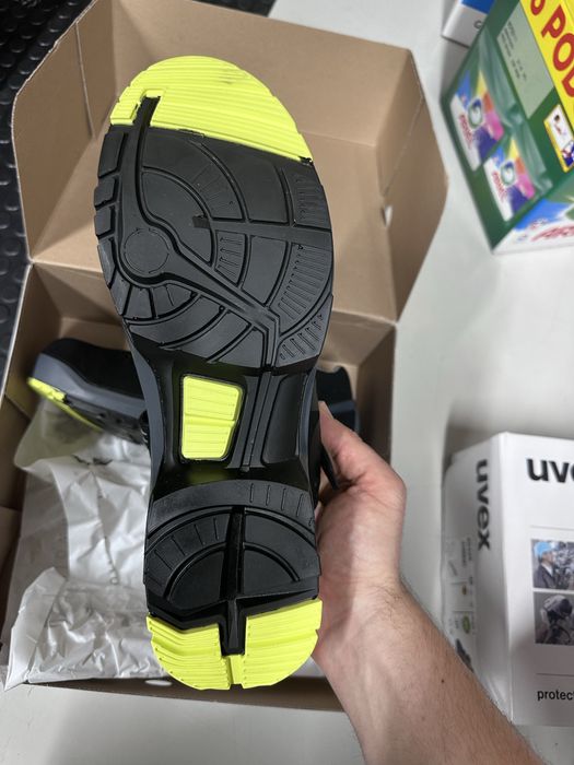 Papuci protectie Uvex nr.47