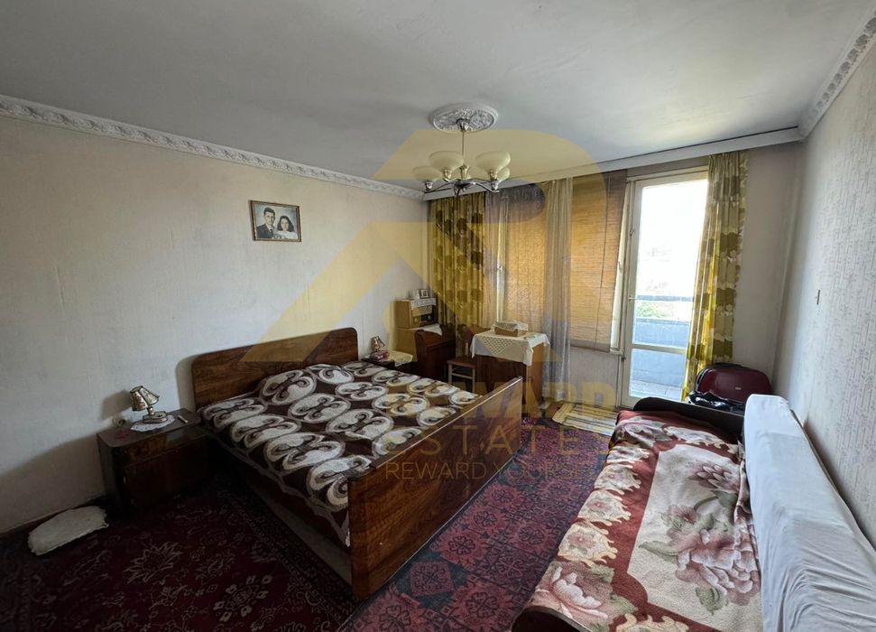 Продава се Двустаен апартамент в София, Изток - 60 кв.м за 2550 €/кв.м - Снимка #3