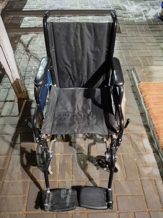 Инвалидное кресло - коляска