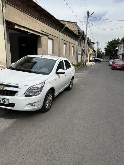 Cobalt 2022 года. Белый. Автомат фулл.