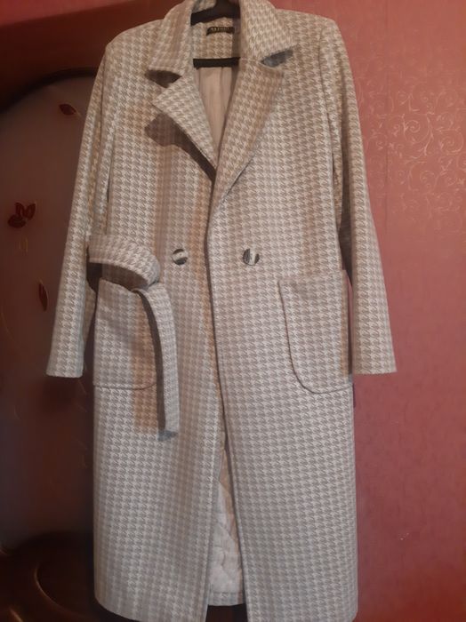 Продам пальто осений