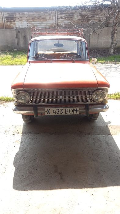 Продаётся москвич на ходу