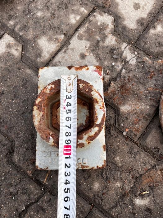 Опоры регулируемые промышленные