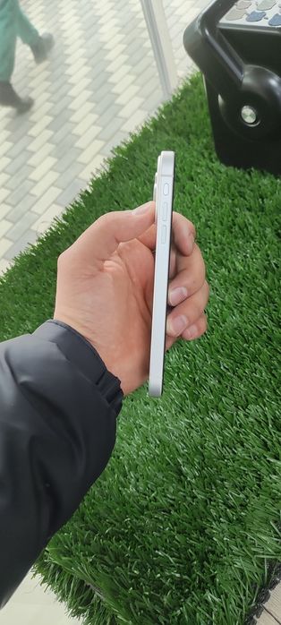 Iphone 17 Pro korpusda iPhone Xr yana sotuvda keldi 128 gb xotira