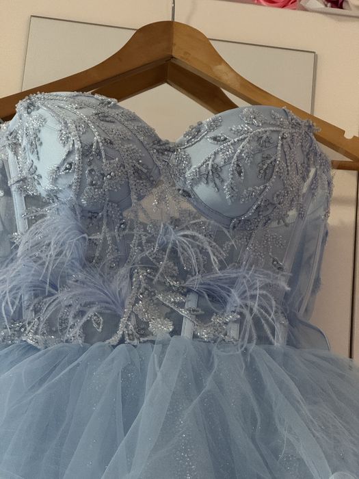 Официална къса рокля