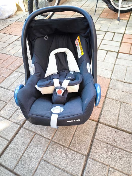Бебешка кошница за кола Maxi Cosi