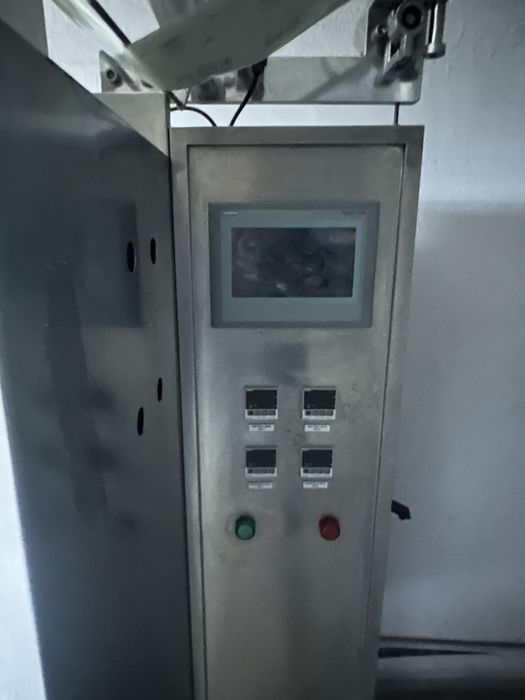 Masina ambalat lichide in plic / produse vascoase