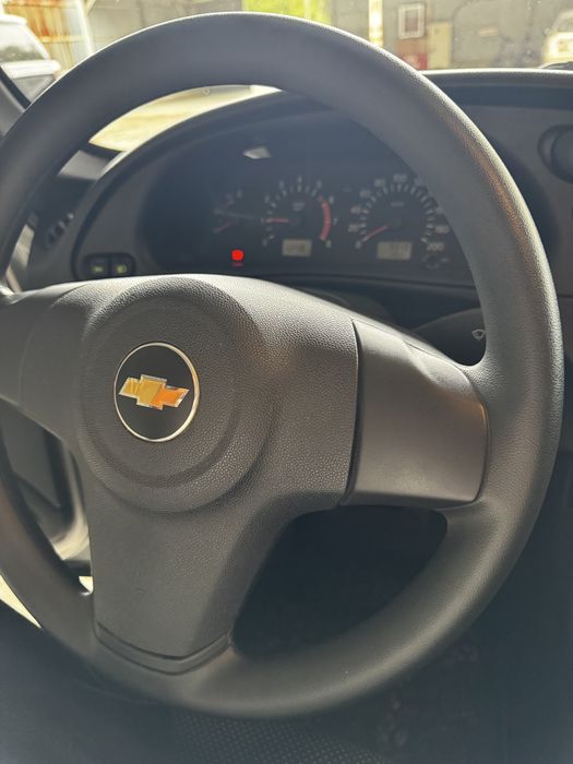 Chevrolet Niva пробег 9.300 км