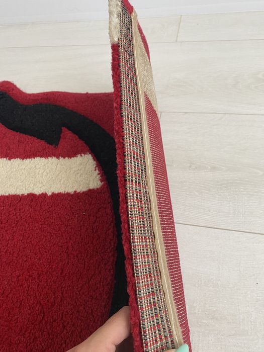 Продам красивый ковер