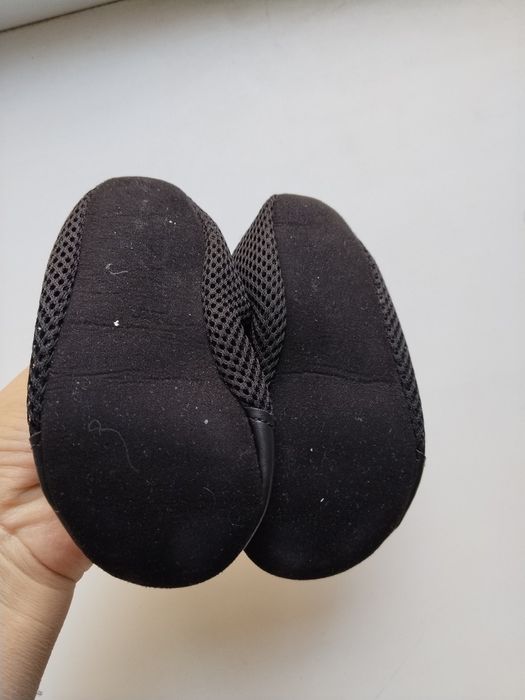 Детский черный чешки