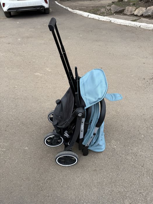 Продам коляску почти новую.