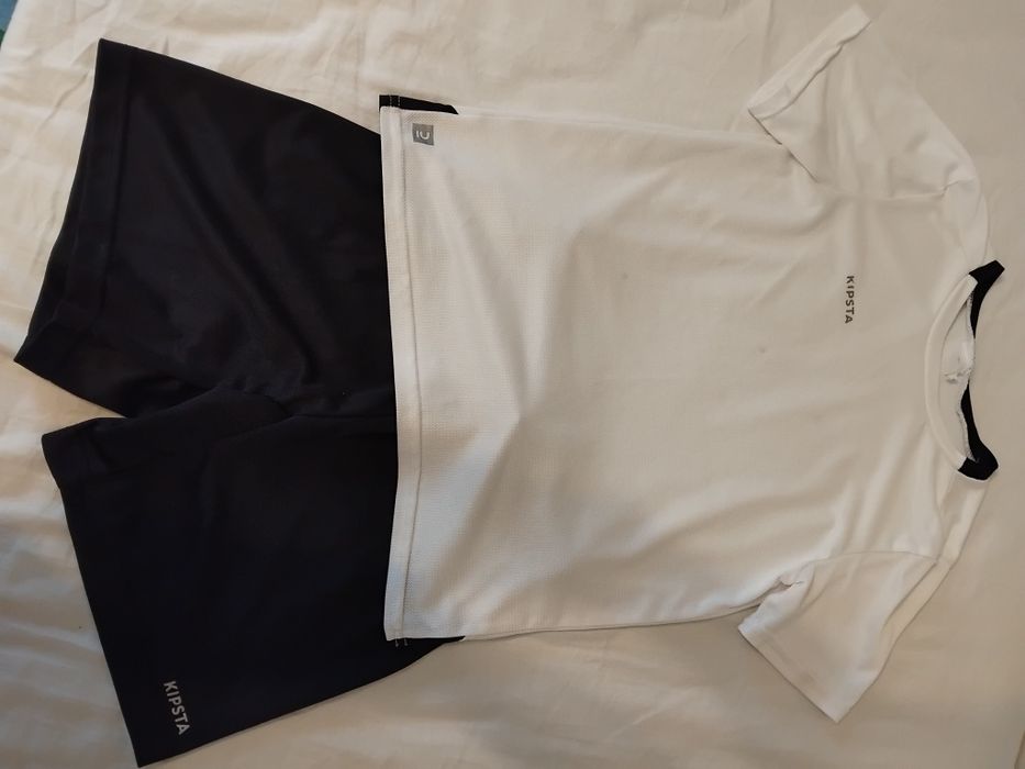 costum de fotbal Kipsta