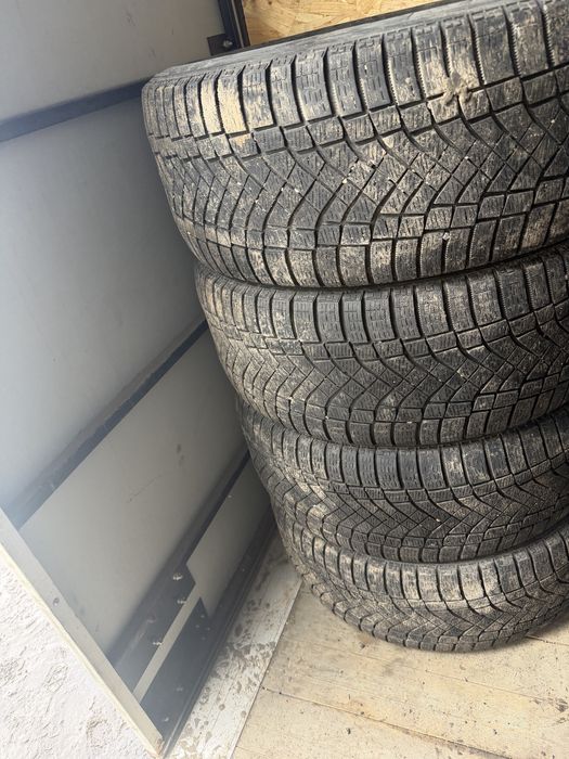 Шины липучка Pirelli 285/50/20