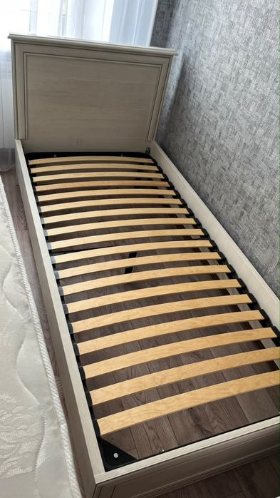 Срочно продам кровать