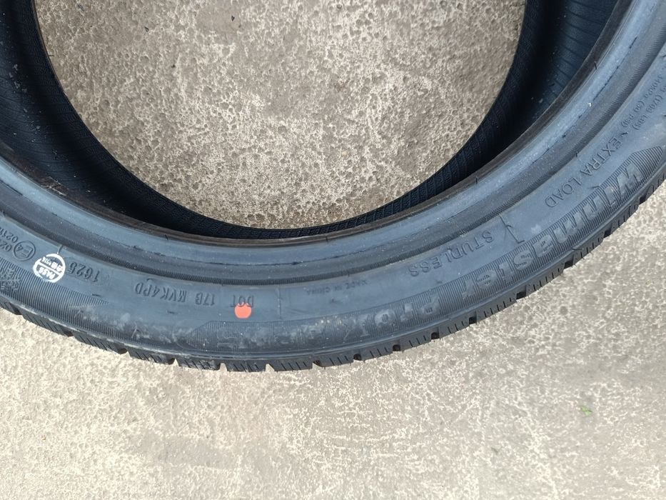 Зимни гуми 245/40/20