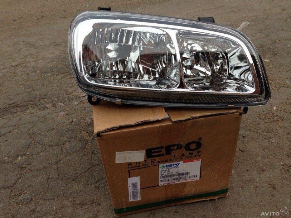Передний фара на Toyota Rav/ Рав 4 98-00 хрустальный