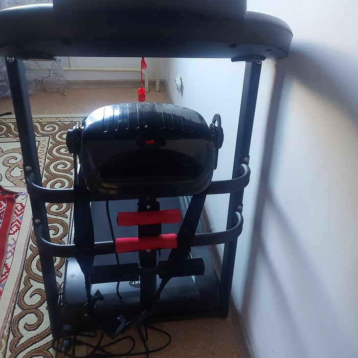 Продам беговую дорожку