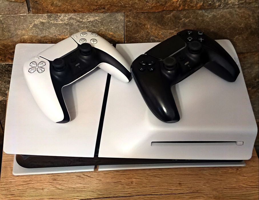 Ps5/PlayStation 5 Slim Disc 4K/8K/120 FPS 1TB SSD cu +20 jocuri+1 Controller Wirelles Sony Ps5