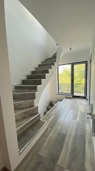 „Interioare de Vis și Zugrăveli Profesionale”