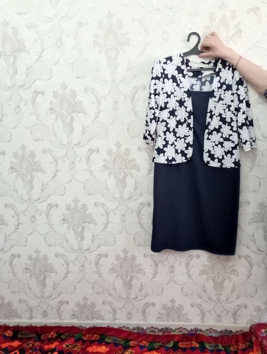 Продам платье размер 52