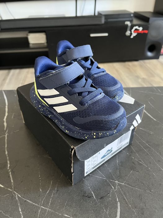 Детски маратонки adidas Runfalcon 5