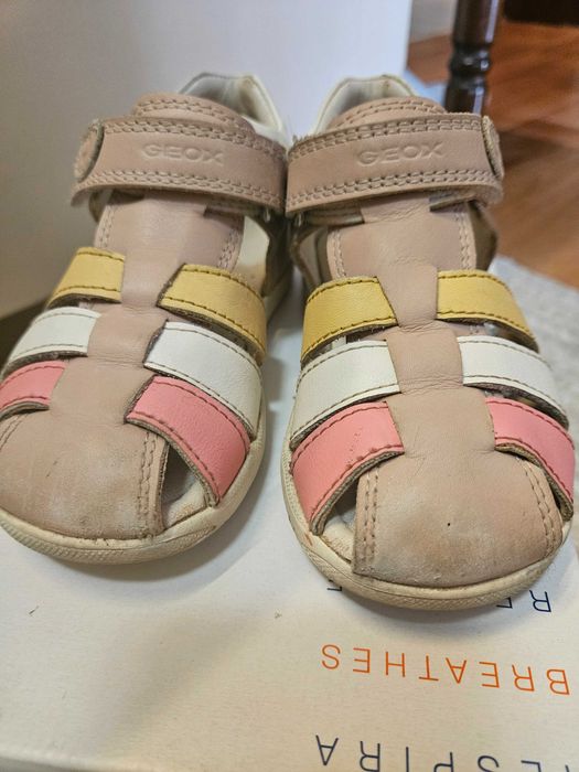 Сандали за момиче Geox