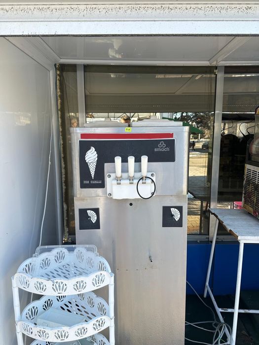 Mașină de inghetata și granita